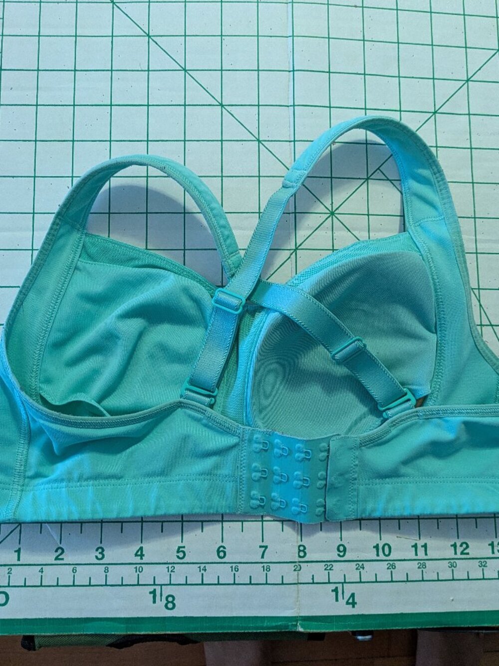 lululemon ta ta tamer turqouise 34D VGUC - Picture 11 of 11